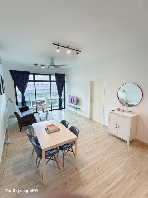 【hot!】 Jb Muji White Theme - Space & Comfy Apartemen *